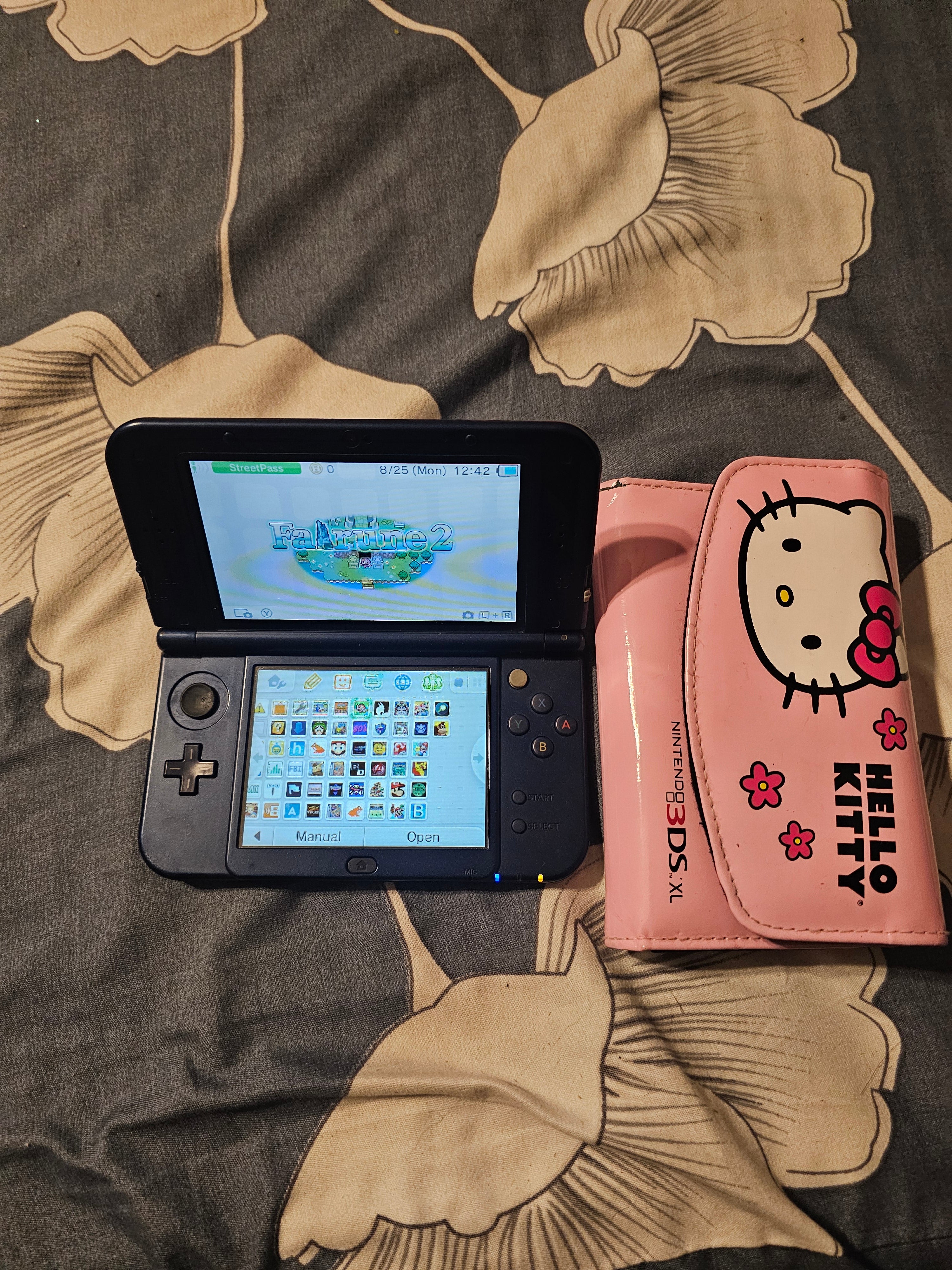 New galaxy 3ds xl modded with games